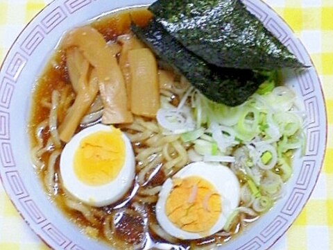 横浜の製麺所のラーメン